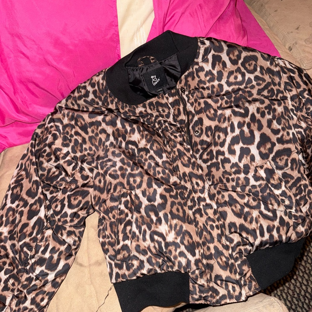 Art Class Leopard Pattern Jacket with Black Trim
